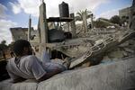 Zburzony dom w Gazie, PAP/EPA