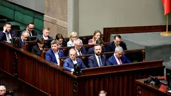 rząd chaos i upadek.webp
