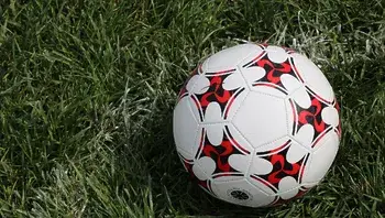 kerem_taser-football-8266065_1920.webp