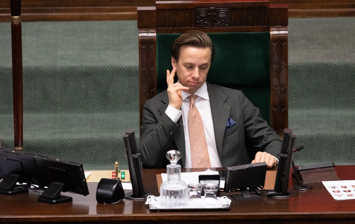 Chciały przycisnąć Bosaka. Wtedy padły dosadne słowa!
