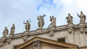 iessephoto-statues-4051626_1920.webp