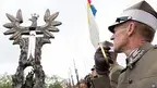Odsłonięcie pomnika ofiar rzezi Wołyńskiej w Domostawie.webp