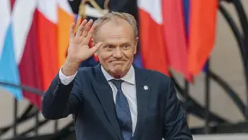 tusk paryz ok.webp