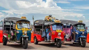 thailand_becausewecan-tuk-tuk-5947585_1920.webp