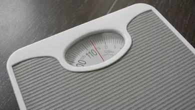 joa70-weighing-scale-7053082.webp