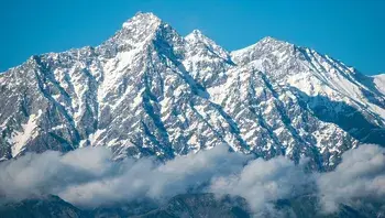 balouriarajesh-himalyas-8053173_1920.webp