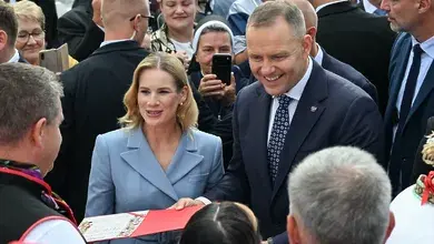 mid-26913144.webp