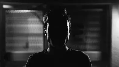 man-silhouette-light-black-and-white-white-photography-12251-pxhere.com.webp